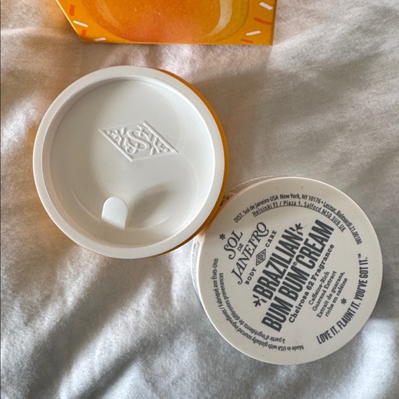 Sol de Janeiro Brazilian Bum Bum Cream - Picture 4 of 4